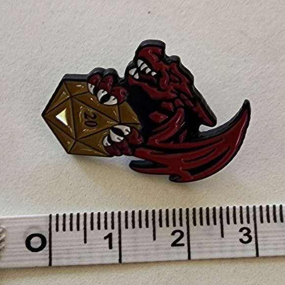 🎲 D&D Dragon Dice Pin - Picture 3 of 4